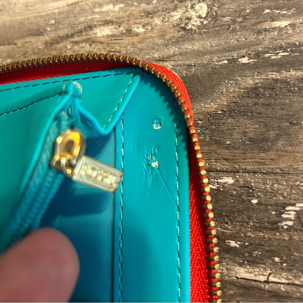 Fossil Sea Turtle Wallet - Picture 4 of 8